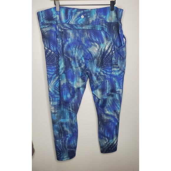 NWT lululemon Invigorate HR Tight Foil Size 20 Blue Shapeshifter Flux Blue Multi - Picture 4 of 12